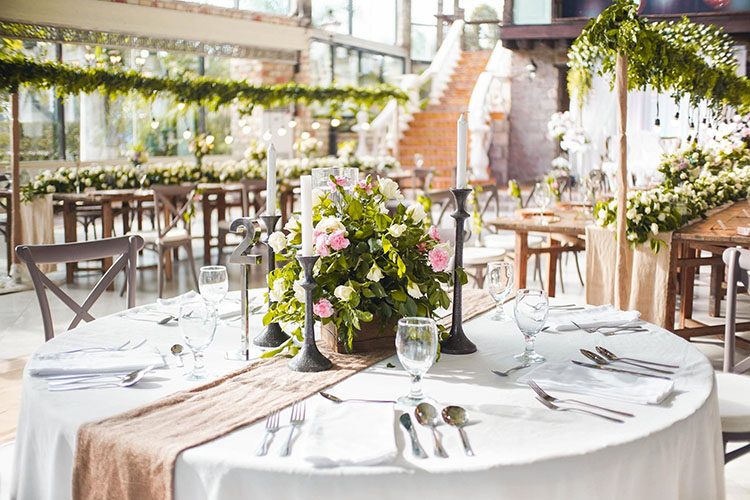 towns-delight-wedding-catering-caterer-alta-veranda-greenery-theme-blog-4